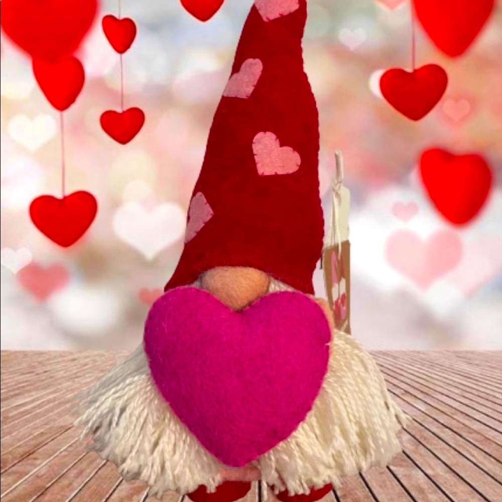 Valentines gnome